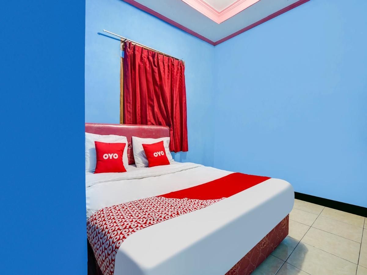 Oyo Homes 90915 Eco Tourism Desa Cihanjuang Rahayu Ciwangun Indah Camp Villas Bongkar Exterior photo