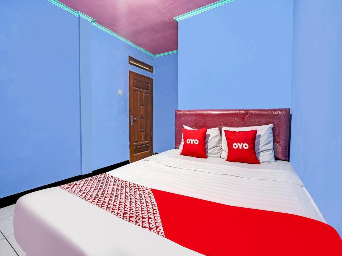 Oyo Homes 90915 Eco Tourism Desa Cihanjuang Rahayu Ciwangun Indah Camp Villas Bongkar Exterior photo